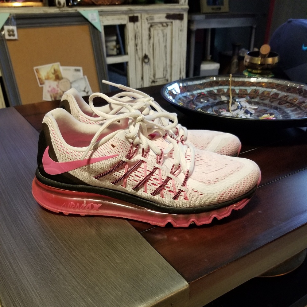 Nike Air Max 8.5 Womens